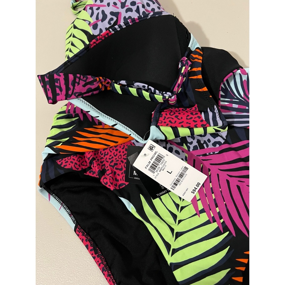 Bar III Women’s Palm Prowl Cross Front Monokini Size Large - Picture 7 of 8